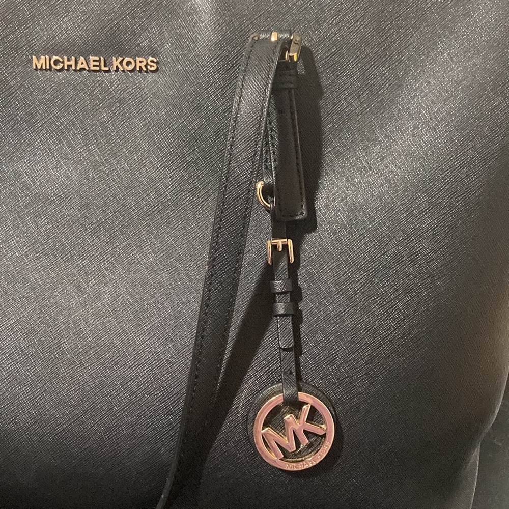 Large black Michael Kors Tote bag - Picture 2 of 9